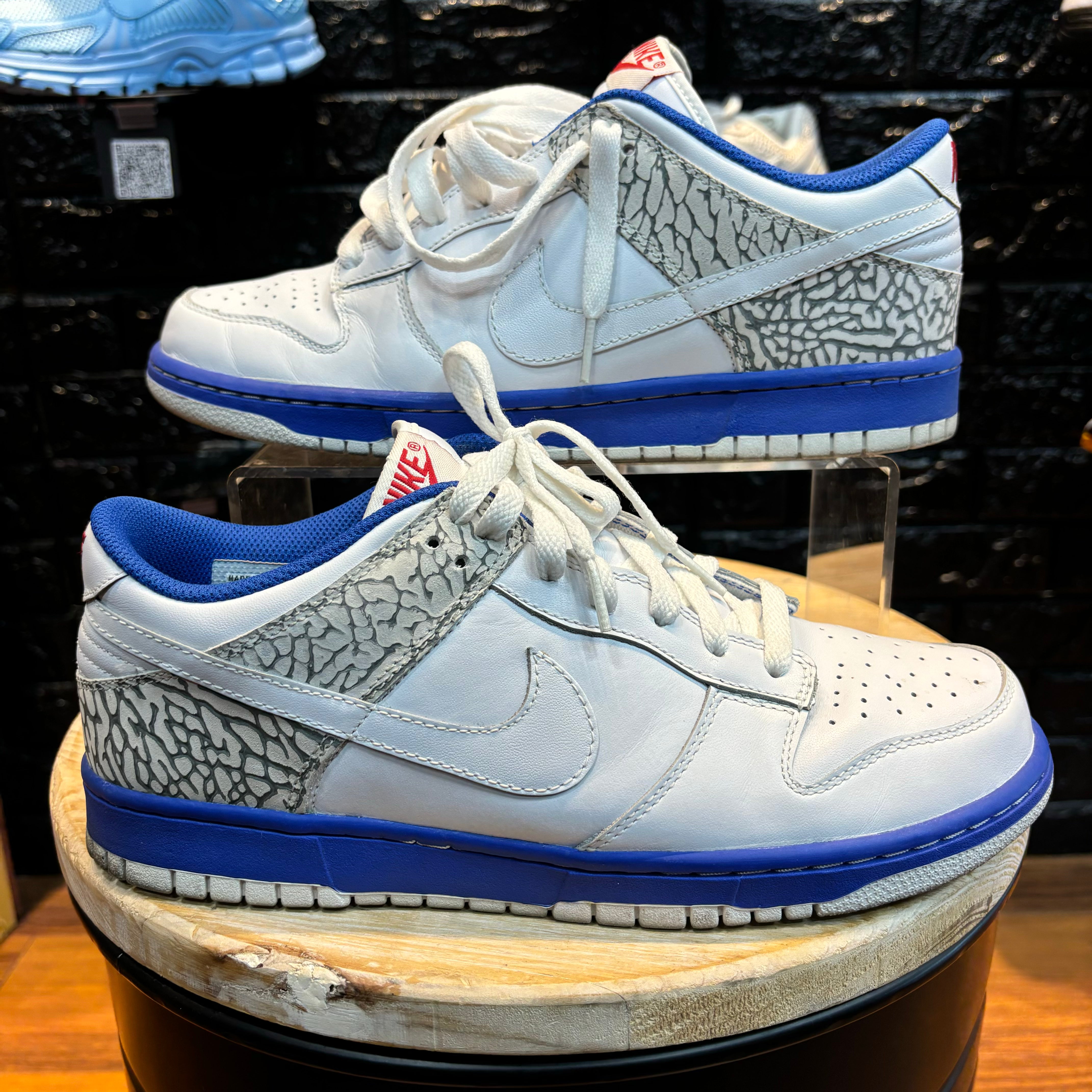 Nike dunk low hotsell jordan pack