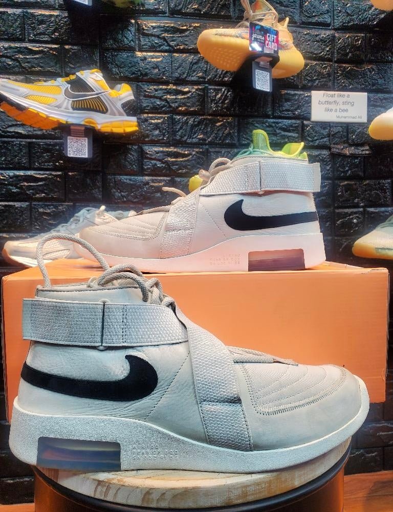 Orange fear of god nike hotsell