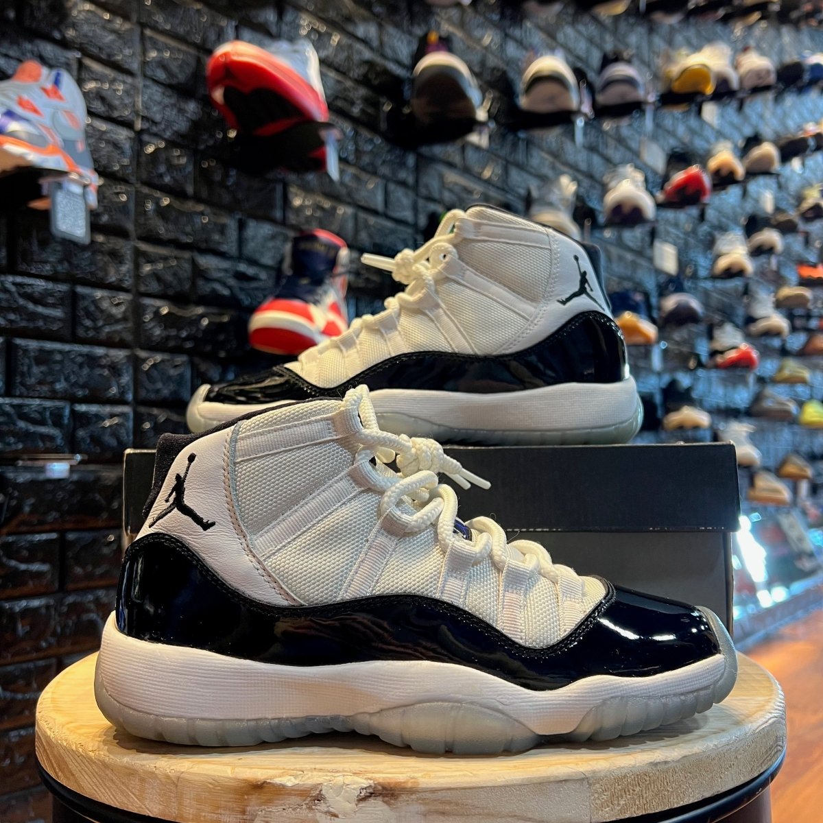 Air Jordan 11 Concord Gently Enjoyed Used Grade School 7