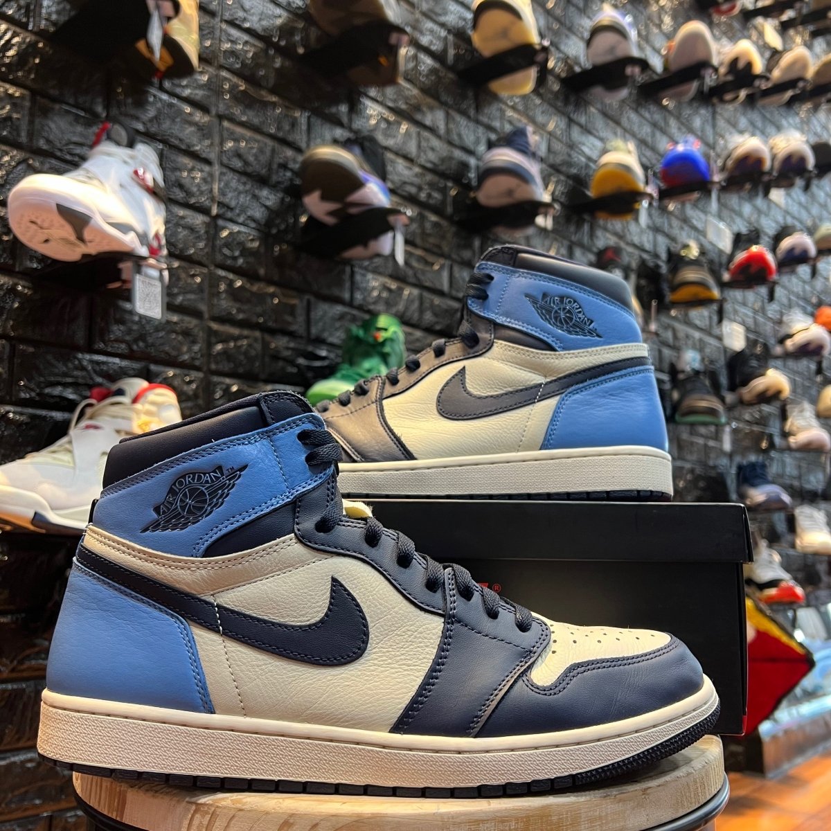 Obsidian jordan 1s best sale