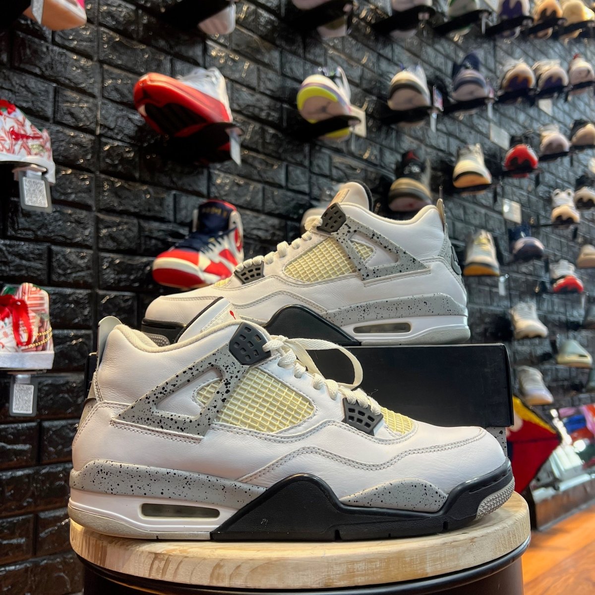 Air jordan retro 4 og cement online