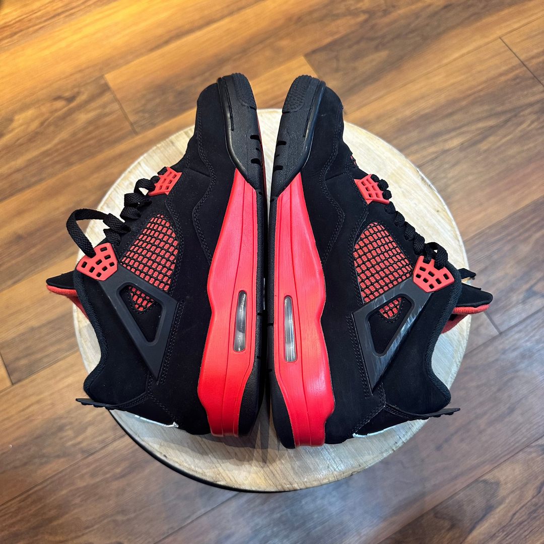 Jordan retro 4 black and red deals