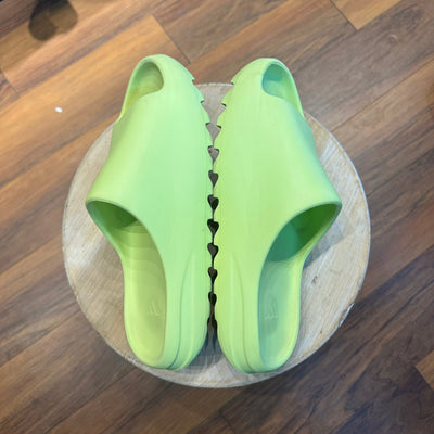 Yeezy Slide Glow Green - Gently Enjoyed (Used) Men 13