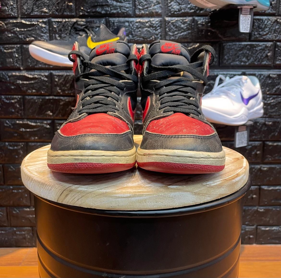 Air Jordan 1 High 'Bred' 1985 - Gently Enjoyed (Used) Men 8.5 - Rep Box - High Sneaker - Jawns on Fire Sneakers & Shoes