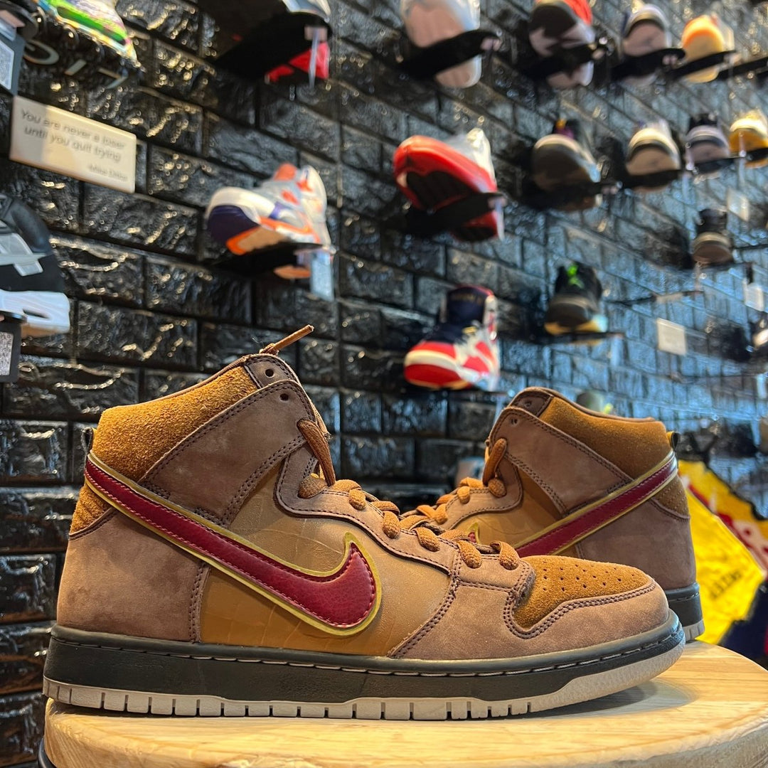 Dunk High Premium SB Cigar City Gently Enjoyed Used Men 9 No Box